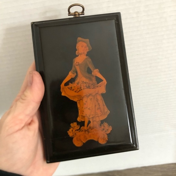 Vtg Black and Gold Decorative Plaque Wall Decor - Picture 4 of 12